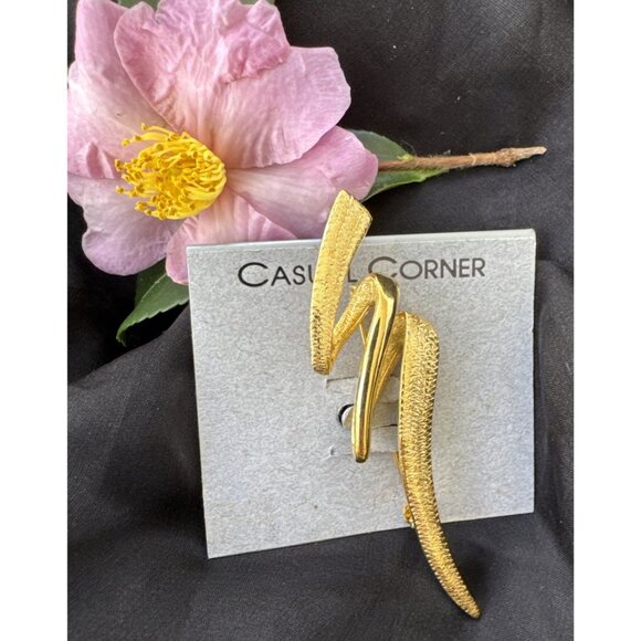 Casual Corner Signed Gold Tone Brooch Large 3 1/2" Vintage 80's NEW - Picture 1 of 9